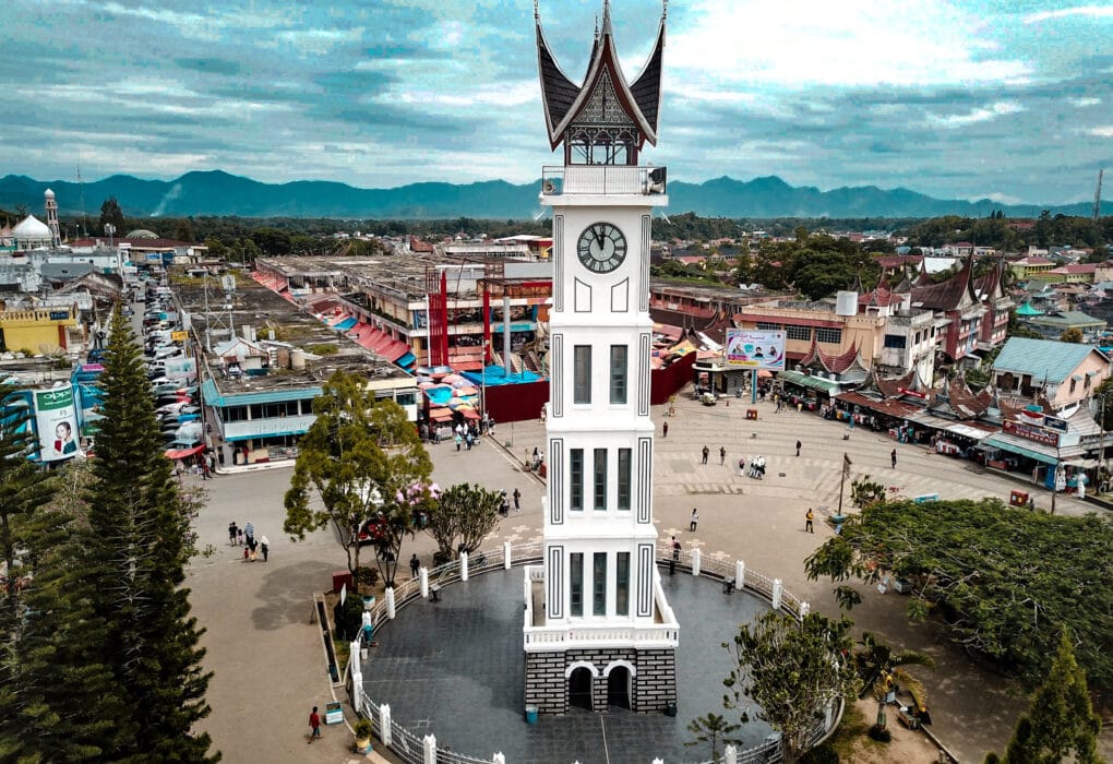 Kebudayaan dan Adat dari Sumatera Barat: Kekayaan Tradisi Minangkabau yang Tak Terlupakan